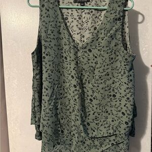 Green loose fitting tank top
